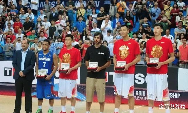 Guo Ailun đã được công nhận bởi ngành công nghiệp bóng rổ Trung Quốc! (2)