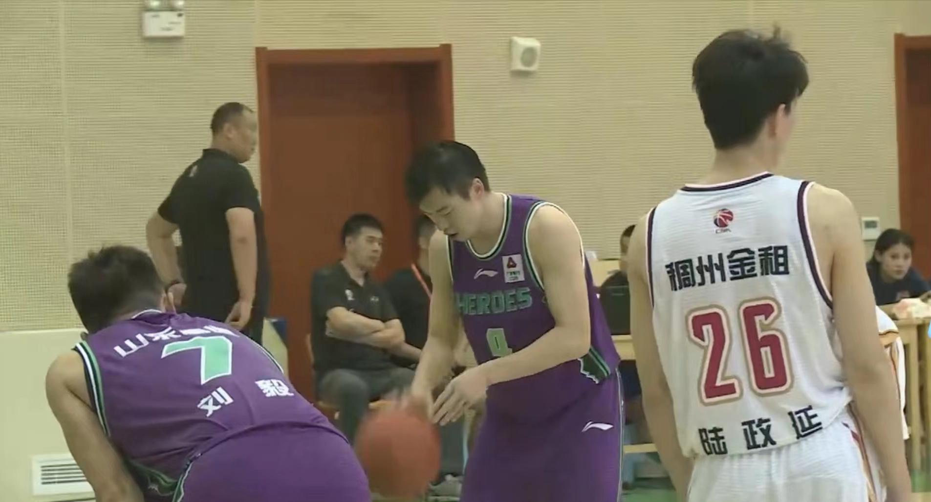 Hai chiến thắng liên tiếp! Đội bóng rổ nam Shandong, Wang Yan đã đào tạo người kế vị Xiaoding, các ngôi sao sinh đôi backcourt rất rực rỡ (4)