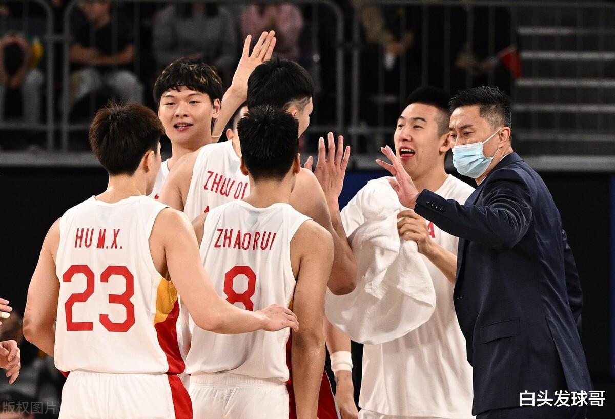 国际篮联官宣喜讯，杜锋塞翁失马，中国男篮世预赛惊喜加码(1)