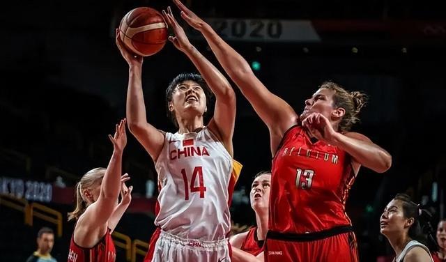 球员进入成熟期，中国女篮在世界杯能出成绩了吗？有一点让人担心(4)