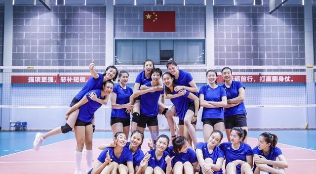金秋九月，中国女篮、中国女排联袂国际大赛！央视直播+赛程表(1)
