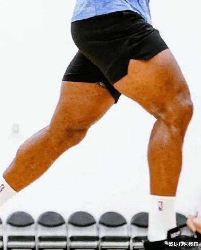 NBA球星“非人类”的大腿：伦纳德比腰还粗，詹姆斯大腿粗如水桶(2)