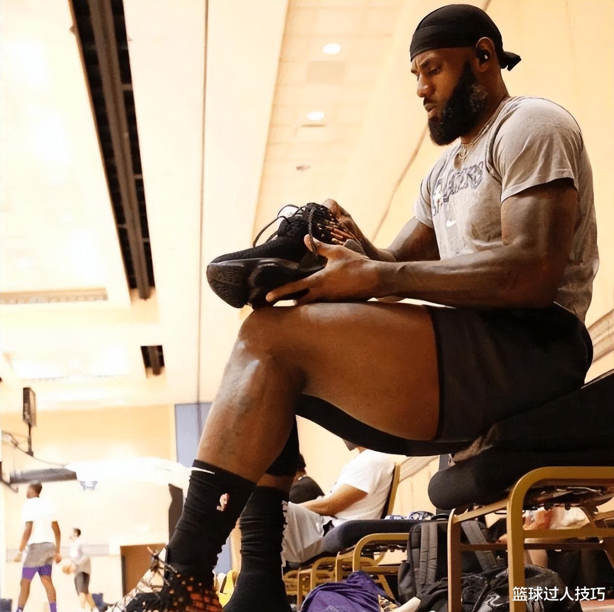 NBA球星“非人类”的大腿：伦纳德比腰还粗，詹姆斯大腿粗如水桶(3)