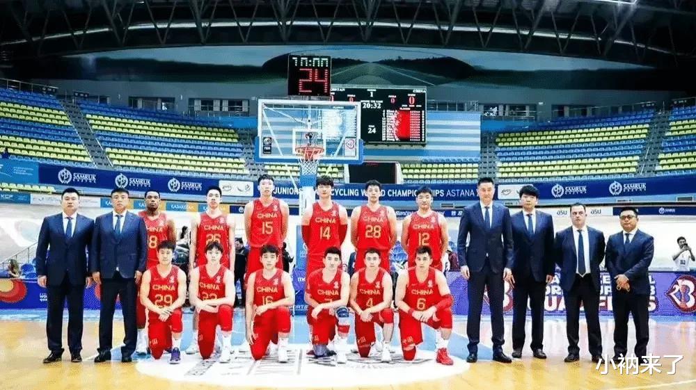 看了两场中国女篮的比赛，觉得男篮球员可以一对一向女篮请教学习(2)