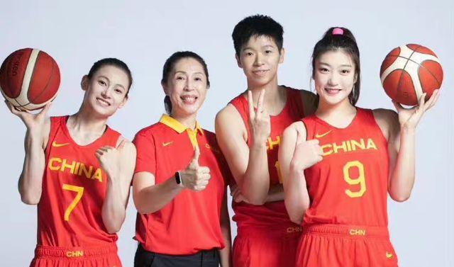 李梦入选世界杯五佳球员，排名第二，如今中国篮球靠女子撑门面(4)