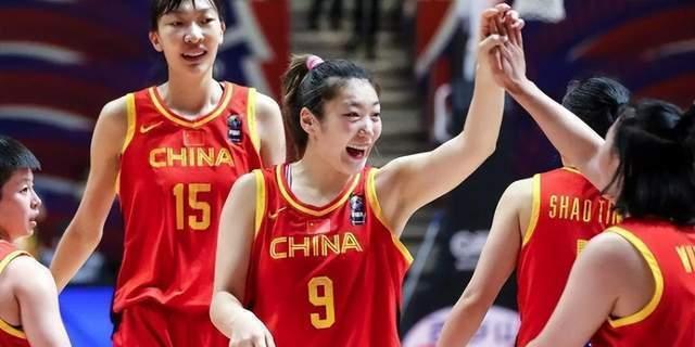 李梦入选世界杯五佳球员，排名第二，如今中国篮球靠女子撑门面(5)