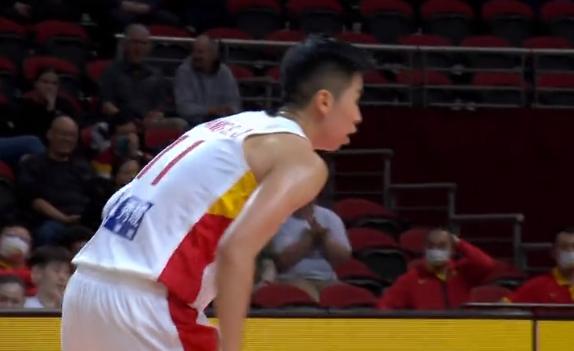 Huang Sijing đã bùng nổ 10 điểm trong một phần tư, đội bóng rổ nữ Trung Quốc đã chơi một 12-0 khác, và đội bóng đơn lẻ duy nhất đã dẫn 10 điểm và 8 điểm (4)
