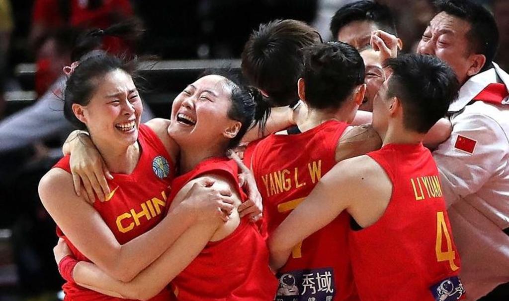 28年后的祖国生日，我们迎来了最好的中国女篮，迎来了最好的时代(5)
