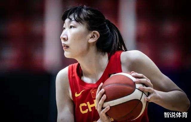 中国女篮与美国队比赛结束，曝3人获美国球探关注，未来有望留洋(3)