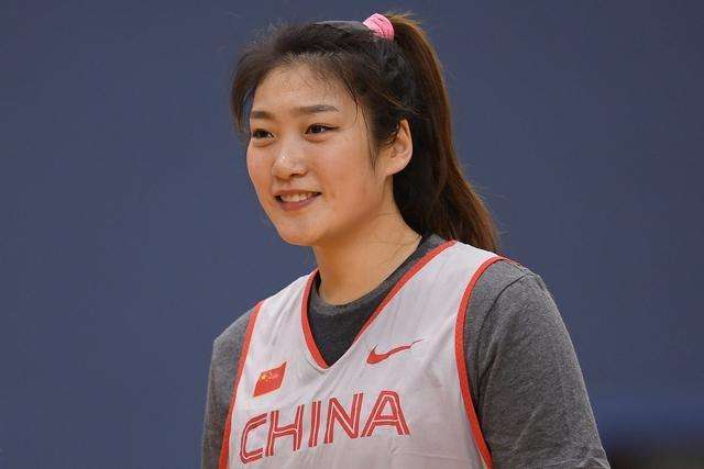 国际篮联正式官宣，中国女篮喜从天降！新三叉戟对战比利时(2)