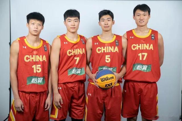 三人篮球U23世界杯首日，中国男队豪取两连胜，德州德达球员张为表现抢眼(1)