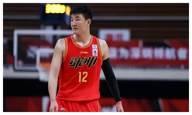 Đội bóng rổ của Gu Quan đã giết chết đội bóng rổ nam Liêu Ninh, Gu Quan nói trong trái tim anh, đây là một dấu hiệu tốt cho sự trỗi dậy của đội Thâm Quyến (1)
