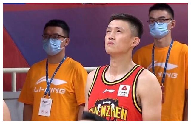 Đội bóng rổ của Gu Quan đã giết chết đội bóng rổ nam Liêu Ninh, Gu Quan nói trong trái tim anh, đây là một dấu hiệu tốt cho sự trỗi dậy của đội Thâm Quyến (4)