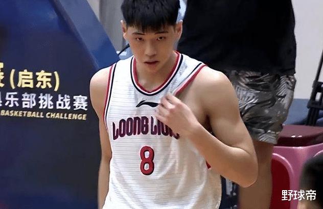 Dữ liệu đo lường vật lý CBA được phát hành, thanh thiếu niên Quảng Châu quá rực rỡ! Lòng bàn tay có thể so sánh với người chơi NBA, gen thực sự mạnh mẽ (3)