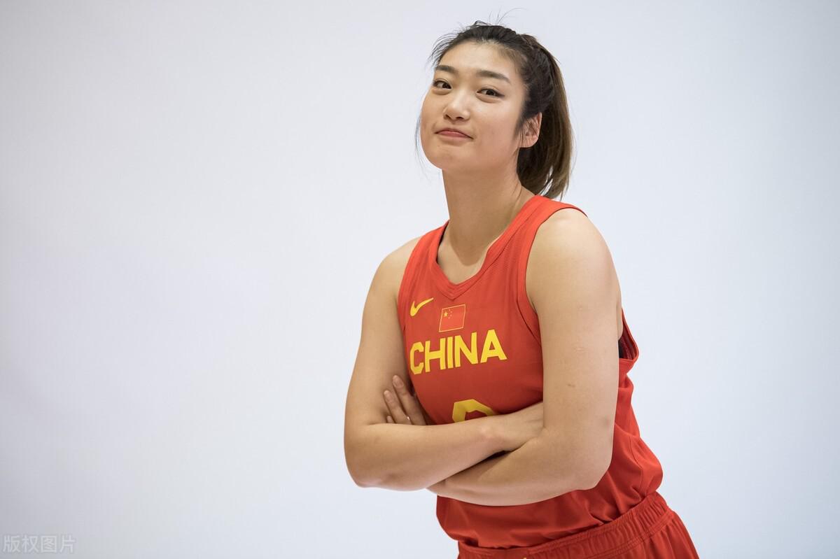 Ba quả bóng lớn của phụ nữ Trung Quốc có mệnh giá, bóng đá Wang Linlin, bóng rổ Li Meng, ai là bóng chuyền? (2)