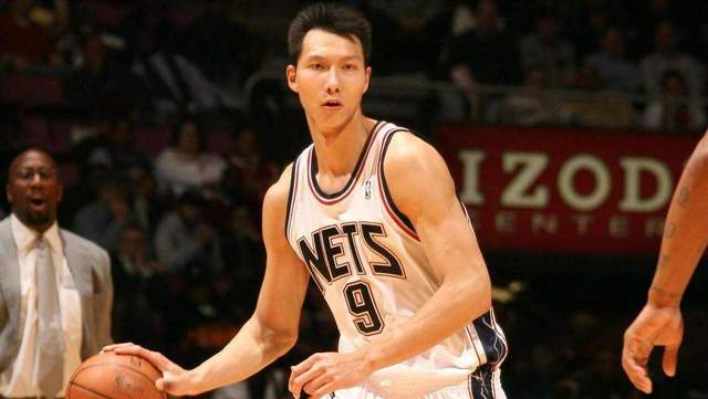 Bóng rổ: Ai là cầu thủ Trung Quốc đầu tiên vào NBA? (6)