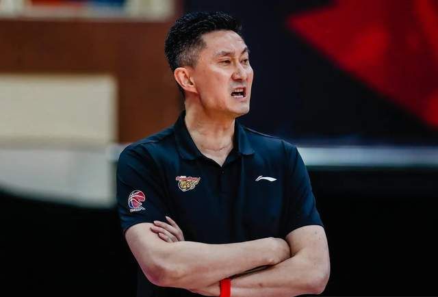 Du Feng đang gặp rắc rối, hai hậu vệ liên lạc lớn đã tuyên bố rằng đội bóng rổ nam Trung Quốc đã gặp phải những thách thức (1)