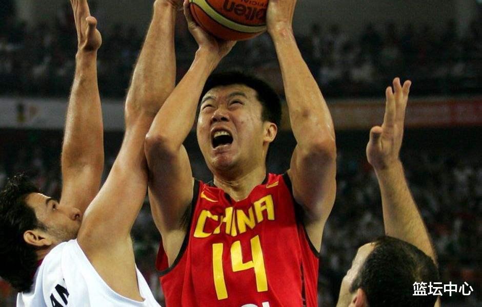 九人入选！中国篮球名人堂名单出炉，姚明落选，王治郅入选引争议(4)