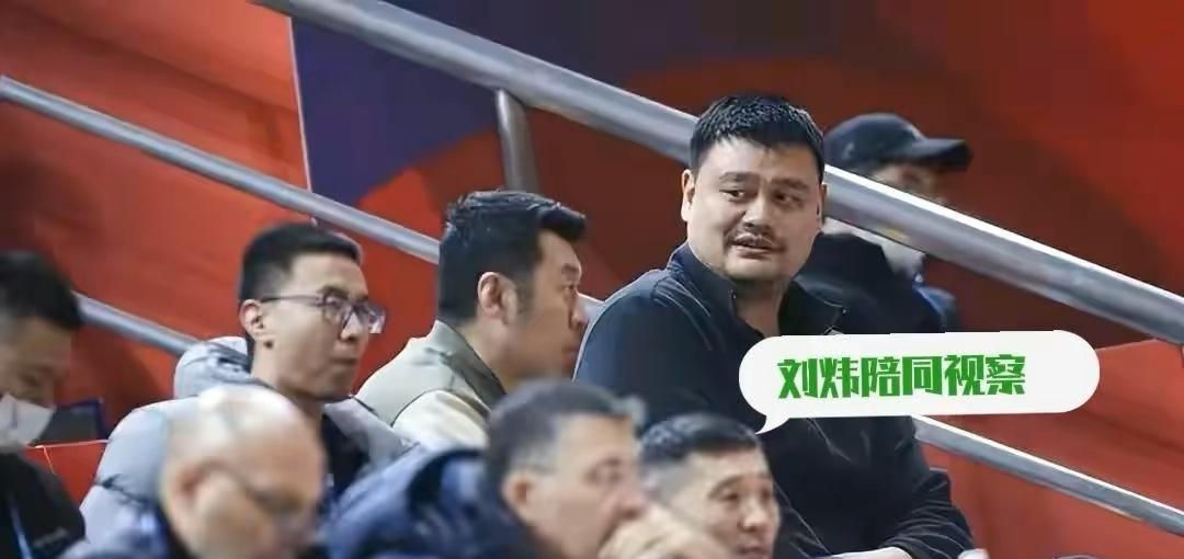 官宣！中国男篮24人名单，徐杰胡明轩入围，难度乔帅也任人唯亲吗(2)