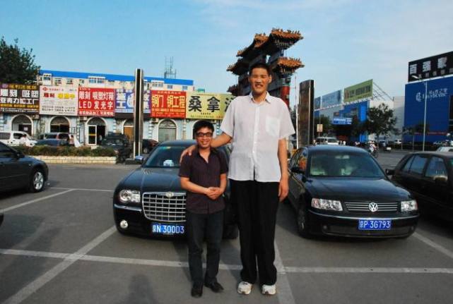 身高2米46，号称姚明接班人！中国第一巨人赵亮为何没进CBA？(4)