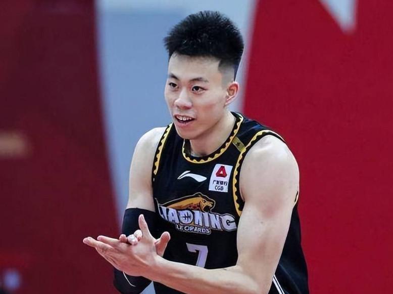男篮：中国男篮大名单引争议，乔尔杰维奇选人标准与杜锋差别不大(2)
