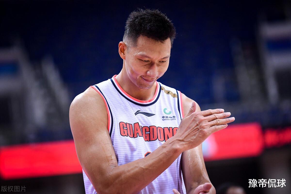 缺席中国男篮集训，39岁易建联做生涯重大决定，他没让姚明失望(4)