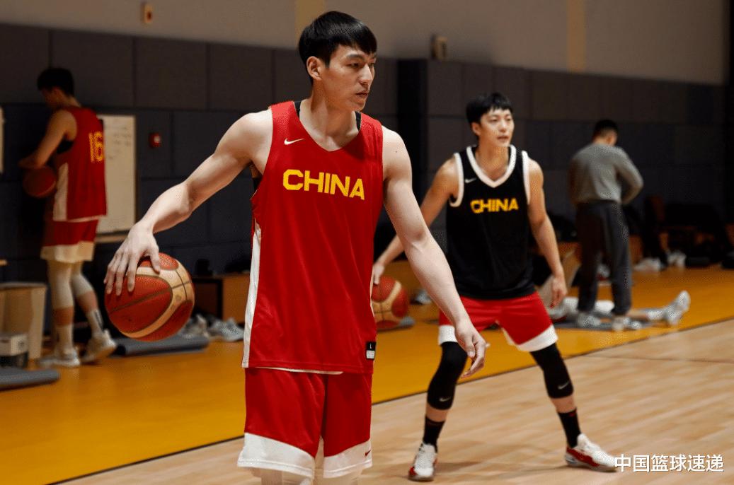 中国男篮热身赛对阵上海，李春江或派三外援出场，乔帅实战考察球员！(2)
