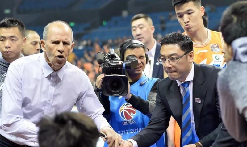 上海强势引进NBA探花，内线如虎添翼，前四难题而解(6)