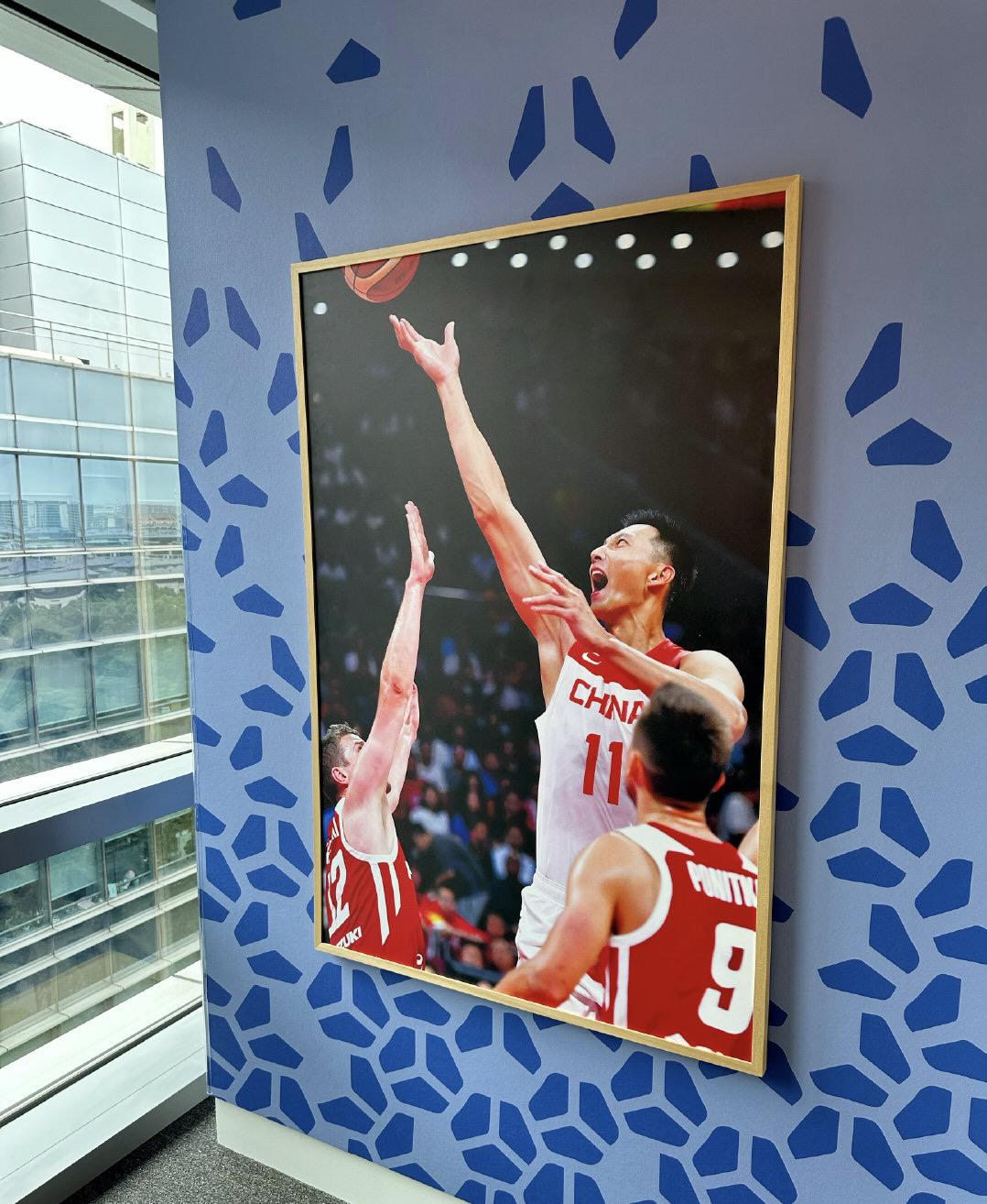 牌面！男篮一哥收获新荣誉，易建联楼正式落成，亚洲篮球历史第一(6)