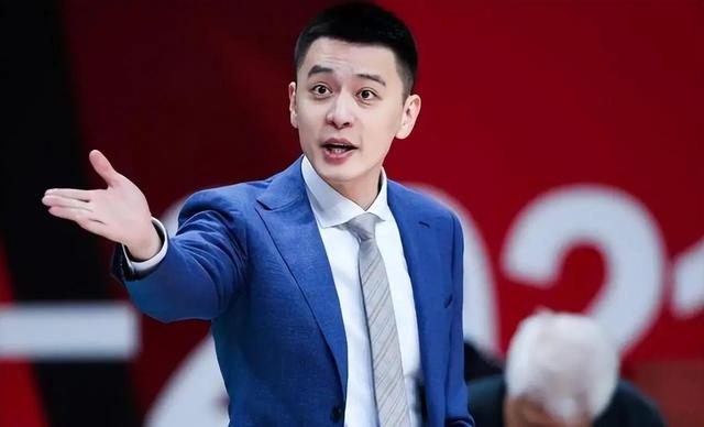 中国男篮最新决定，杨鸣将前往国家队，中国篮球进入全面进步模式(1)