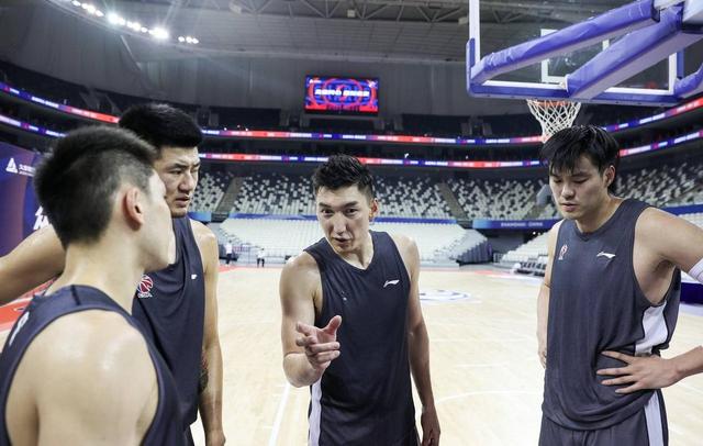 NBA前锋加盟中国男篮大反转，姚明做出轰动决定，周琦不知所措(2)