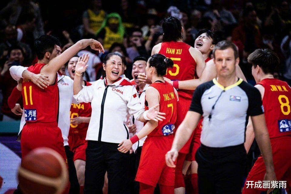 李梦豪言壮志，说准备好赢球！结果，中国女篮以15分惨败给澳洲！(2)