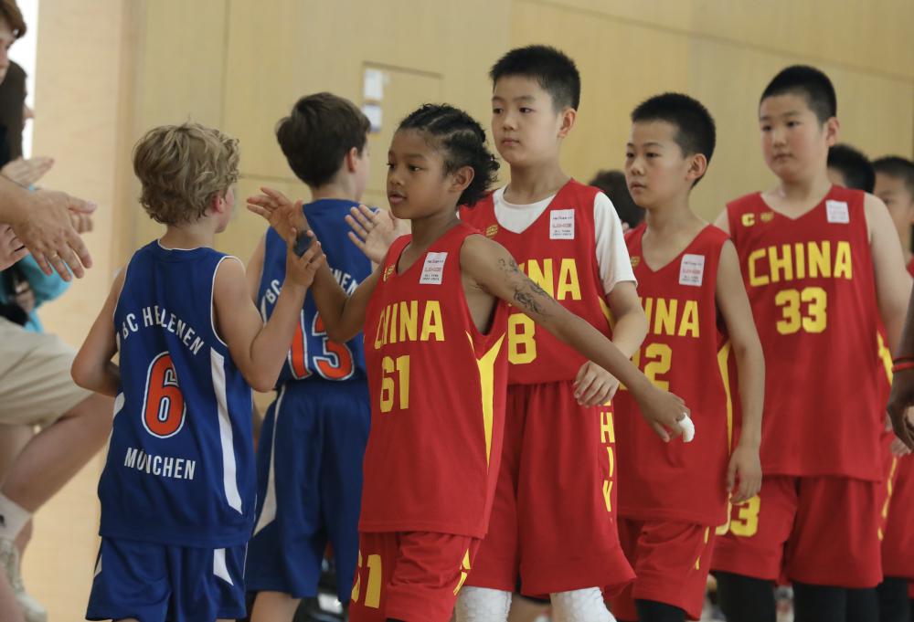 中国球队包揽世界青少年联合运动会篮球U10组前三名(2)