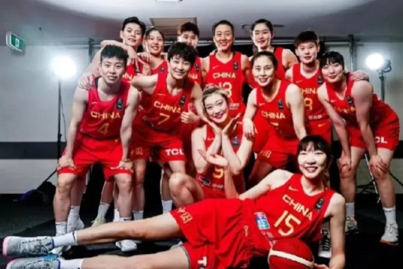 女篮亚锦赛夺冠的拦路虎

6月26日，女篮亚锦赛正式打响，中国女篮首战黎巴嫩队。(1)