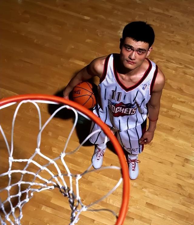 43岁的姚明，还能扛起“中国篮球”多久？(8)