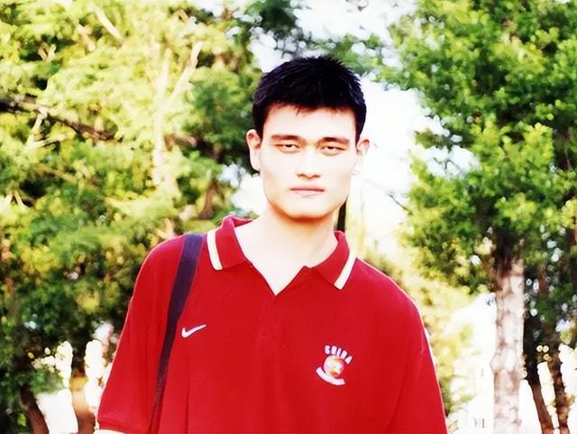 43岁的姚明，还能扛起“中国篮球”多久？(10)