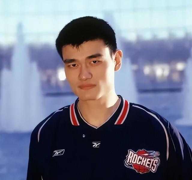 43岁的姚明，还能扛起“中国篮球”多久？(13)