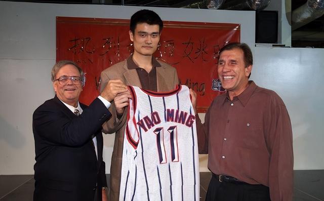 43岁的姚明，还能扛起“中国篮球”多久？(20)