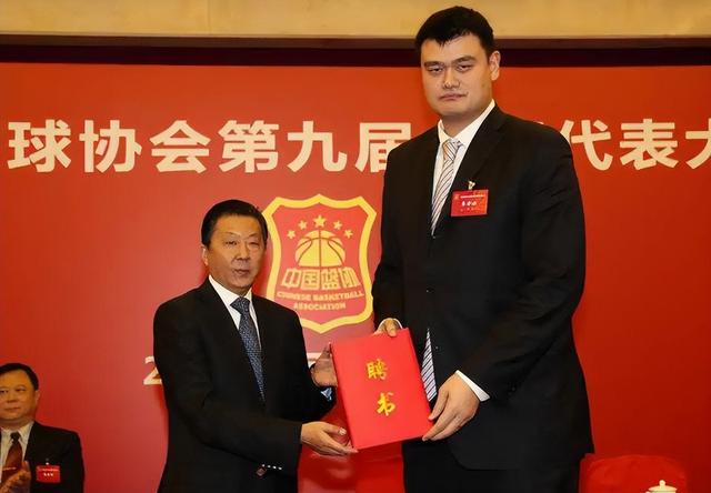 43岁的姚明，还能扛起“中国篮球”多久？(40)