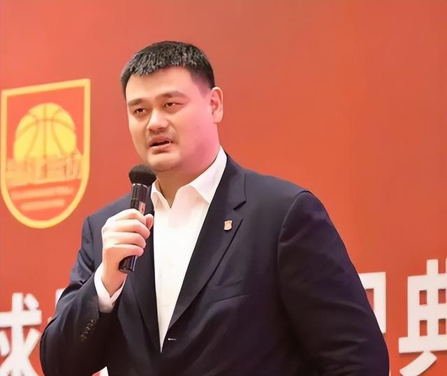 43岁的姚明，还能扛起“中国篮球”多久？(52)
