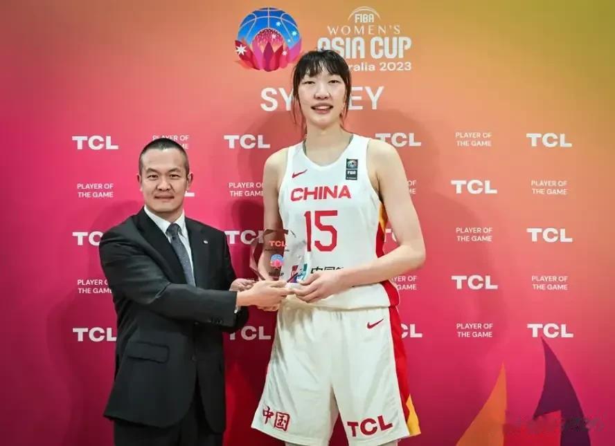 大魔王！世界级女中锋！中国女篮第一球星！24岁的韩旭，未来可期

2023，女篮(1)