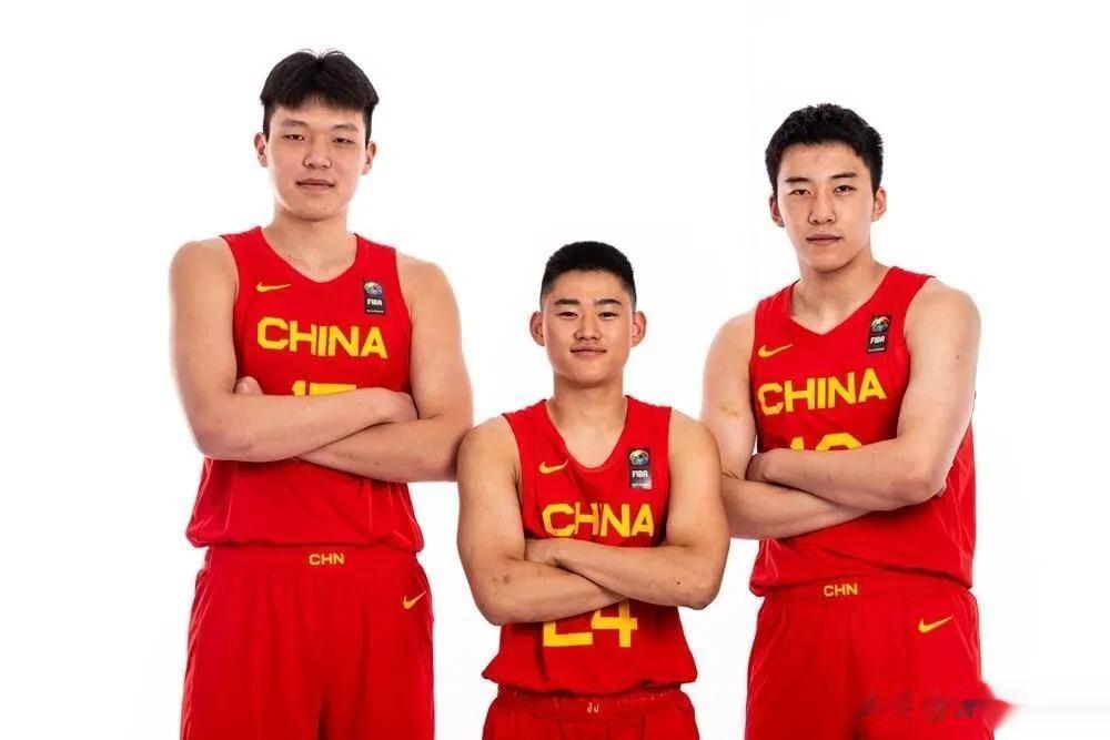 在不久前结束的U19男篮世界杯上，旅欧小将赵维伦场均为球队得到9.9分，其中在对(1)