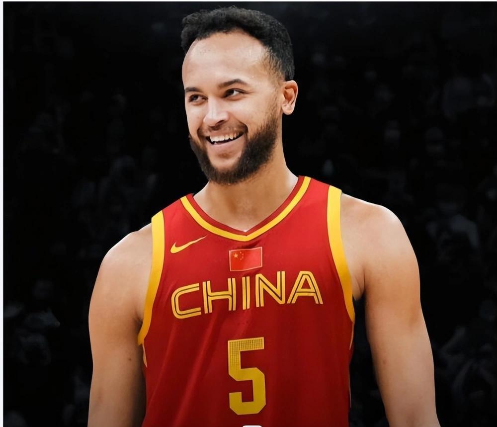 乔尔杰维奇：中国男篮现役“NBA 球员”仅此4人

1、周琦
2、张镇麟
3、李(1)