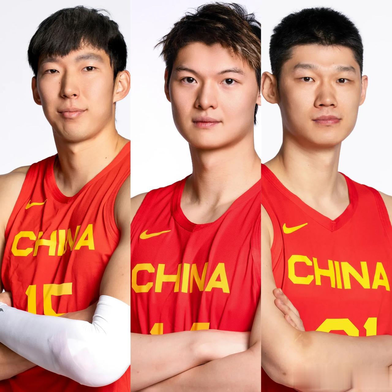 中国男篮随着李凯尔归队，热身赛拿到首胜之后，12人大名单已浮出水面，无悬念！
内(1)