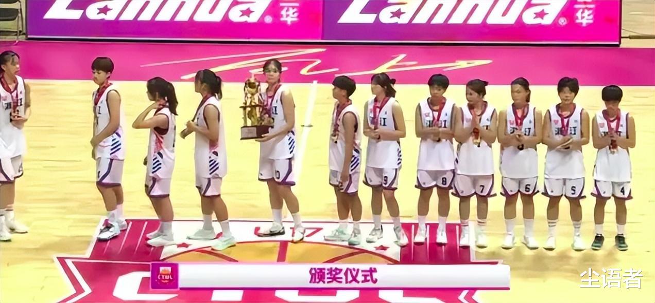 姚明怎么看？中国篮球联赛奇葩场景，决赛赢33分的变亚军，输球的成冠军(6)