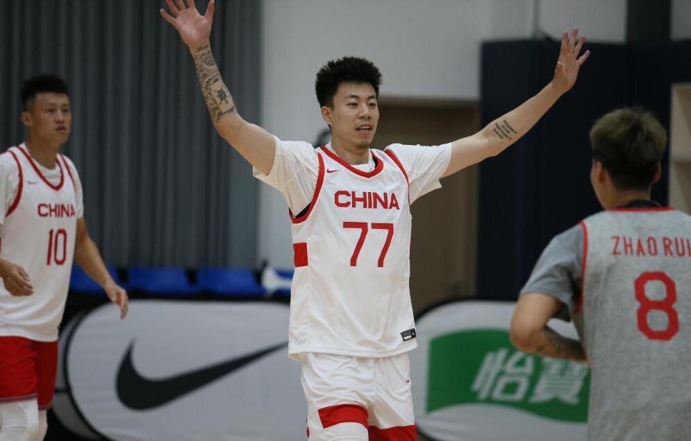 中国和意大利热身赛观后感，对篮球的理解差距巨大，中国似乎这么多年从来没意识到这个(1)