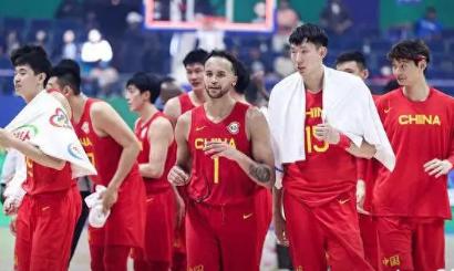 中国男篮备战亚运会，施罗德点评后卫，塞尔维亚主将称赞胡明轩(2)