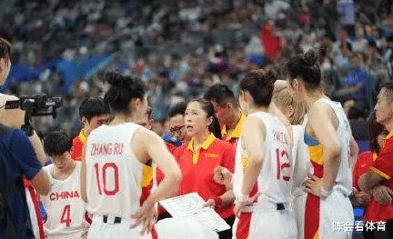 中国女篮大胜蒙古，赛后却传出坏消息，郑薇遗憾，球迷担心(3)