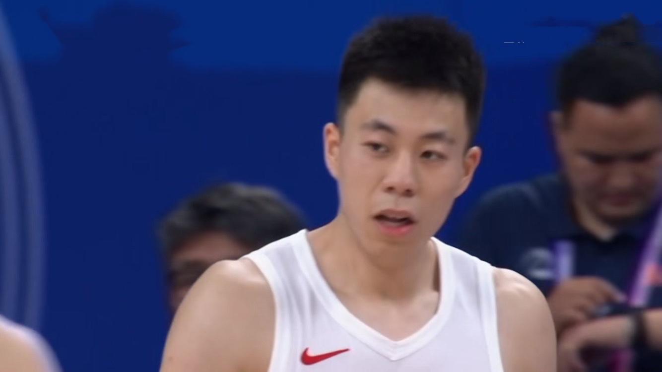 遭遇20分大逆转，中国男篮痛失好局，竞争铜牌战，姚明面无表情(2)