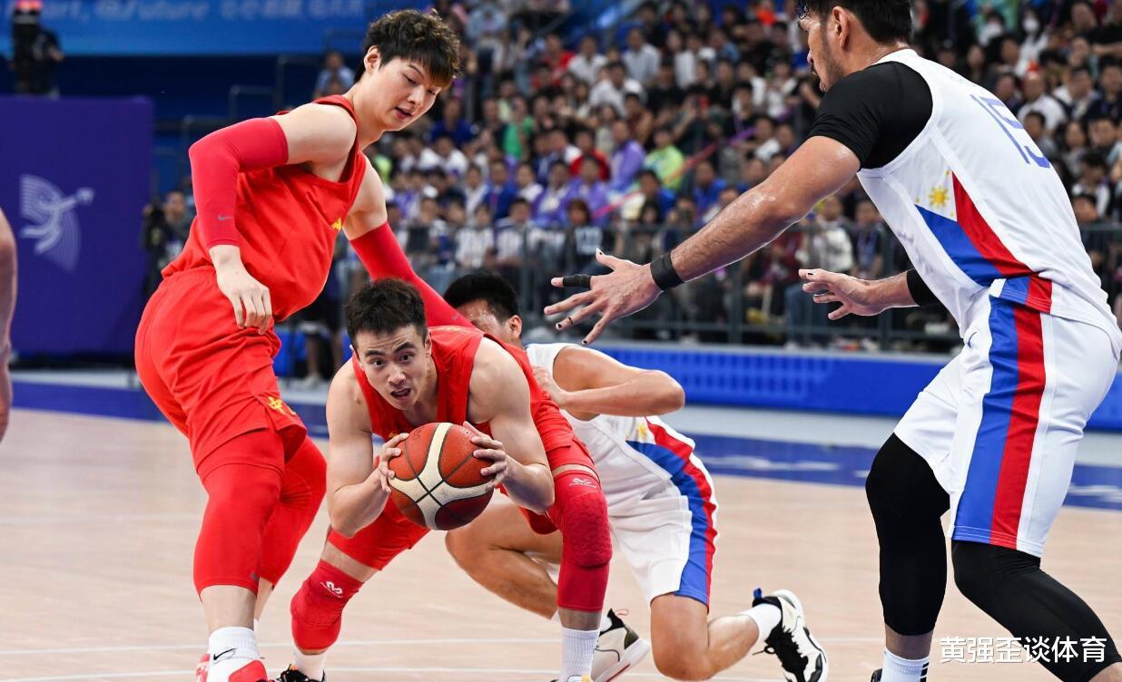 中国男篮不敌菲律宾，错失金牌，王仕鹏说拿200枚金牌有何用？(2)